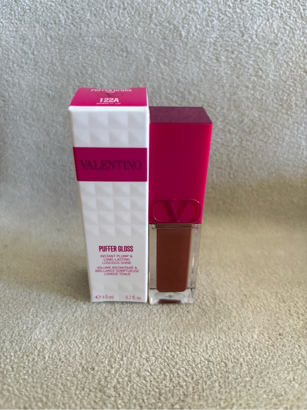 VALENTINO Puffer Gloss Lip 122A “Warm It Up” 0.2 fl oz - NIB Instant Plumping!!